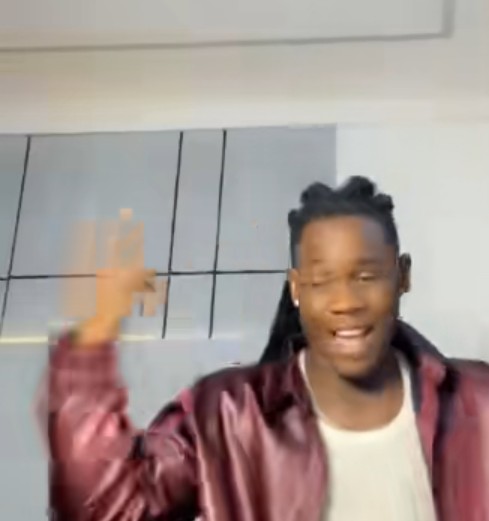 Mr Kiss – Isi Ekewe Onwu